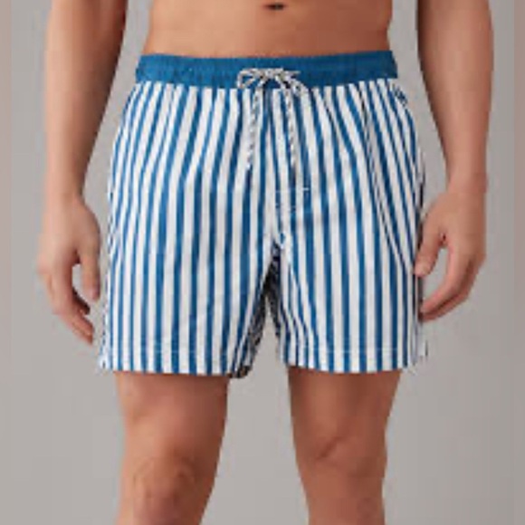 American Eagle Flex 5” Swim Shorts Size Medium NWOT Blue White Striped - Picture 1 of 3